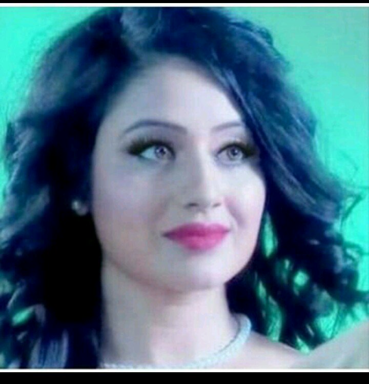 parifans's tweet photo. @TellyTalkIndia #IWantOnTellyTalk #ParidhiSharma 😍😘 https://t.co/LzLGOo19iQ