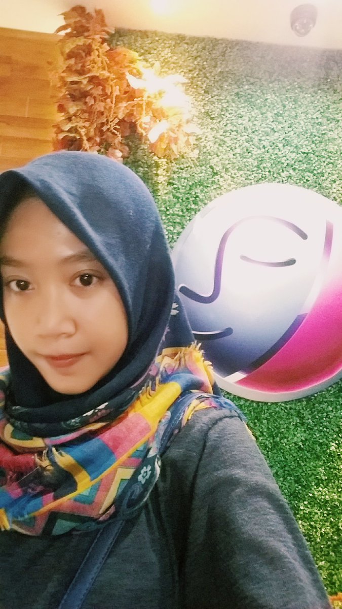 Aprilkiting tweet picture