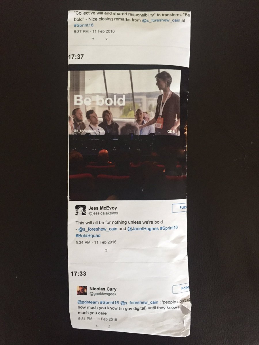 GlynRJones's tweet photo. #LeavingNotes No 2
Corporate tie not the most exciting gift, but it was very boldly wrapped in #Sprint16 live blog. https://t.co/OEa66uJdj8