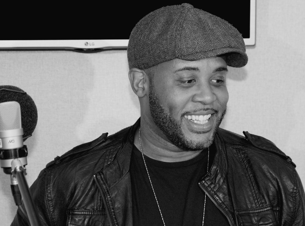 BFBSPress's tweet photo. Exclusive acoustic session @bfbs with soul singer @tonymomrelle - Sat 2nd April 1pm (UK) https://t.co/uG0YBpJ8FX https://t.co/GB4eiVN8Ej