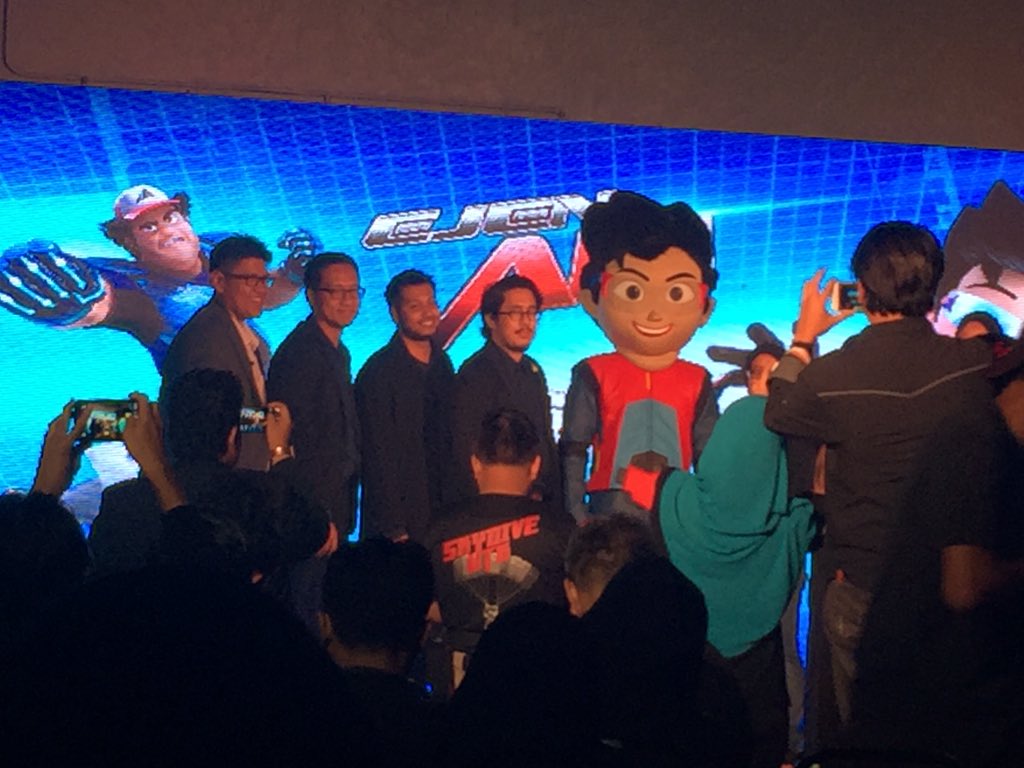 CommonExtract's tweet photo. #EjenAli launch party! https://t.co/bvi1mK3ALQ