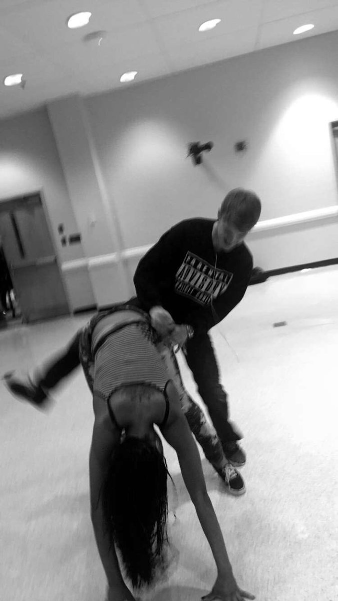LifeOf_AGoddess's tweet photo. #UMES #CICWEEK TICKETS ON SALE NOW (the end) https://t.co/fAomGSdM2u