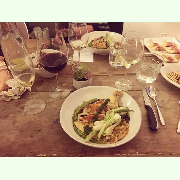 yogawithdebbie's tweet photo. If you're not triple fisting, you're doing it wrong π·π·π· #girlsnight #onaweekday #kitchit #winepairings #noms #foodpβ¦ https://t.co/1wT99TwFaB