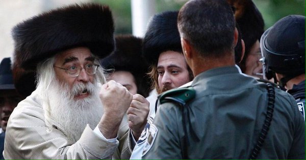 Бить евреев. Ортодоксы в Израиле.