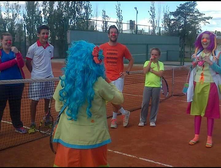 PauFessia's tweet photo. Aprender jugando!! La risa como mejor maestro!!!
#Coaching #Tenis #Payamedicos https://t.co/QEQBSuIDp4