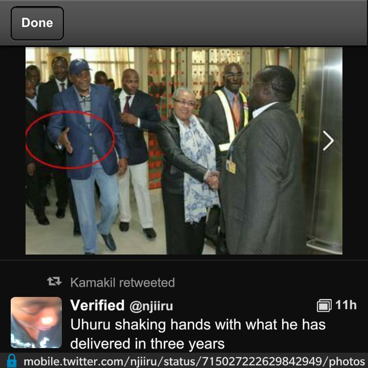 codida's tweet photo. Look at this one! Lol! #FailuresAt3.... Shaking hands with what again?....#Dead https://t.co/qmdWlX4OoB