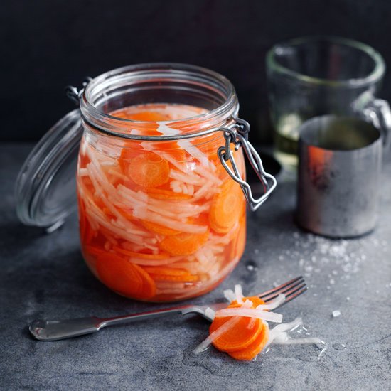 cookvents's tweet photo. #Carrot and #Daikon #Pickles - Easy peasy tasty #DIY #pickled #veggies https://t.co/wuoX3bzibg via @foodandwine https://t.co/sax0Z023mM