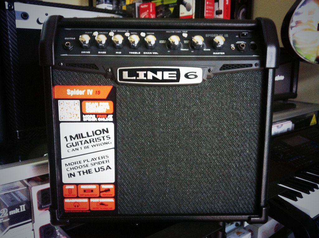Ready stock Line 6 Spider IV. IDR: 1.500.000 #miniamps #tokoalatmusik #hurtrock #bandung #bandungjuara
