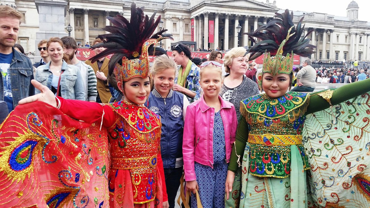 Kemeriahan acara #HelloIndonesia di Trafalgar Square London Inggris thn lalu. #WonderfulIndonesia #indonesiamatters