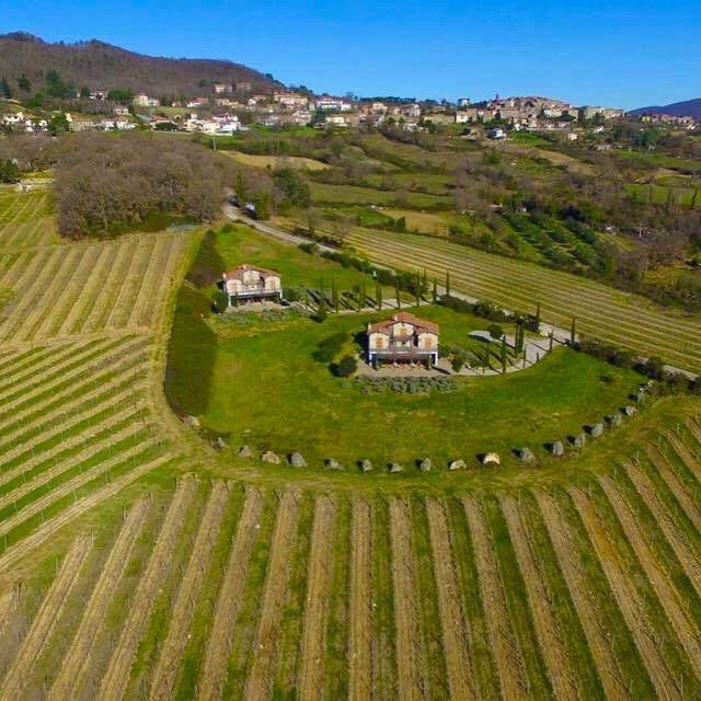 valdonica's tweet photo. Happy to be Home - VALDONICA Winery &amp; Vineyard Residence!
#valdonica#vineyards#hideaway #Wine #LuxuryTravel #Tuscany https://t.co/QlVqgiTkxQ