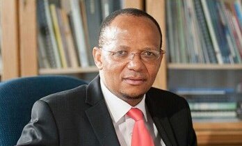 Congrats to Prof Molatlhegi Trevor (Chika) Sehoole who has been appointed as a new Dean in the Faculty of Education.