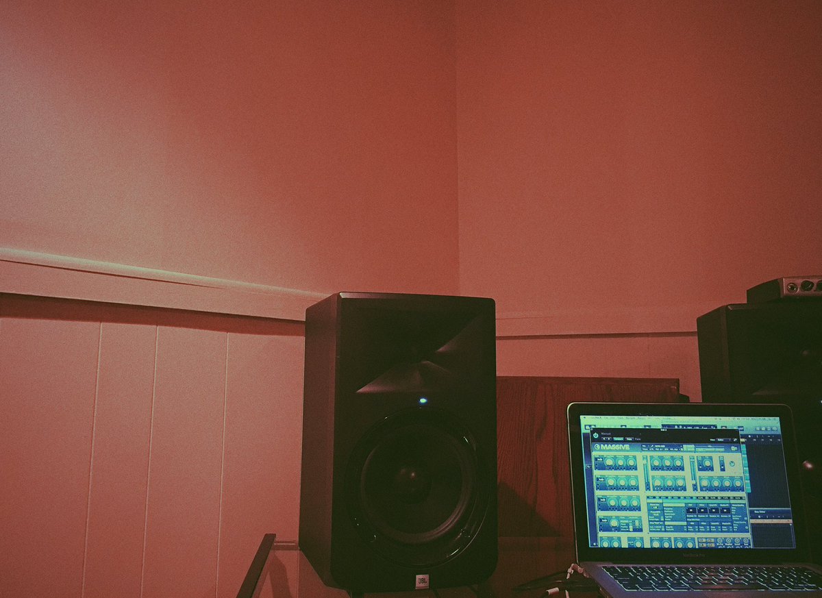 collectorcurt's tweet photo. Vibes ๐น @iamrickypapi @sama_boy96 #ACMajor #ProdByCurtisG #RickyP #SamaBean https://t.co/09uLuwj2Kp