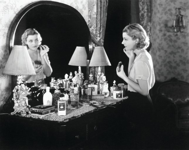 Backstage's tweet photo. Use these 13 style and makeup tips for your nest self-taped audition! https://t.co/BIyKbX6IXj https://t.co/n8ra78P3wY