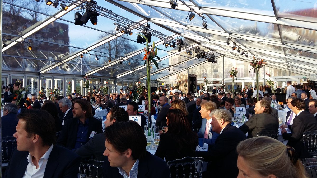michieldijkman's tweet photo. Nuttig en interessant #ONLDinner op de hofvijver over ondernemerschap, innovatie en internationalisering. https://t.co/J5oyulA575
