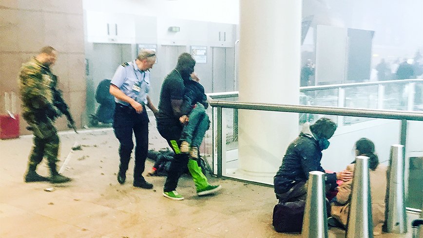 In the wake of terror in Brussels, survivors recount harrowing &amp; touching moments to WHO yhoo.it/1UTSEvP