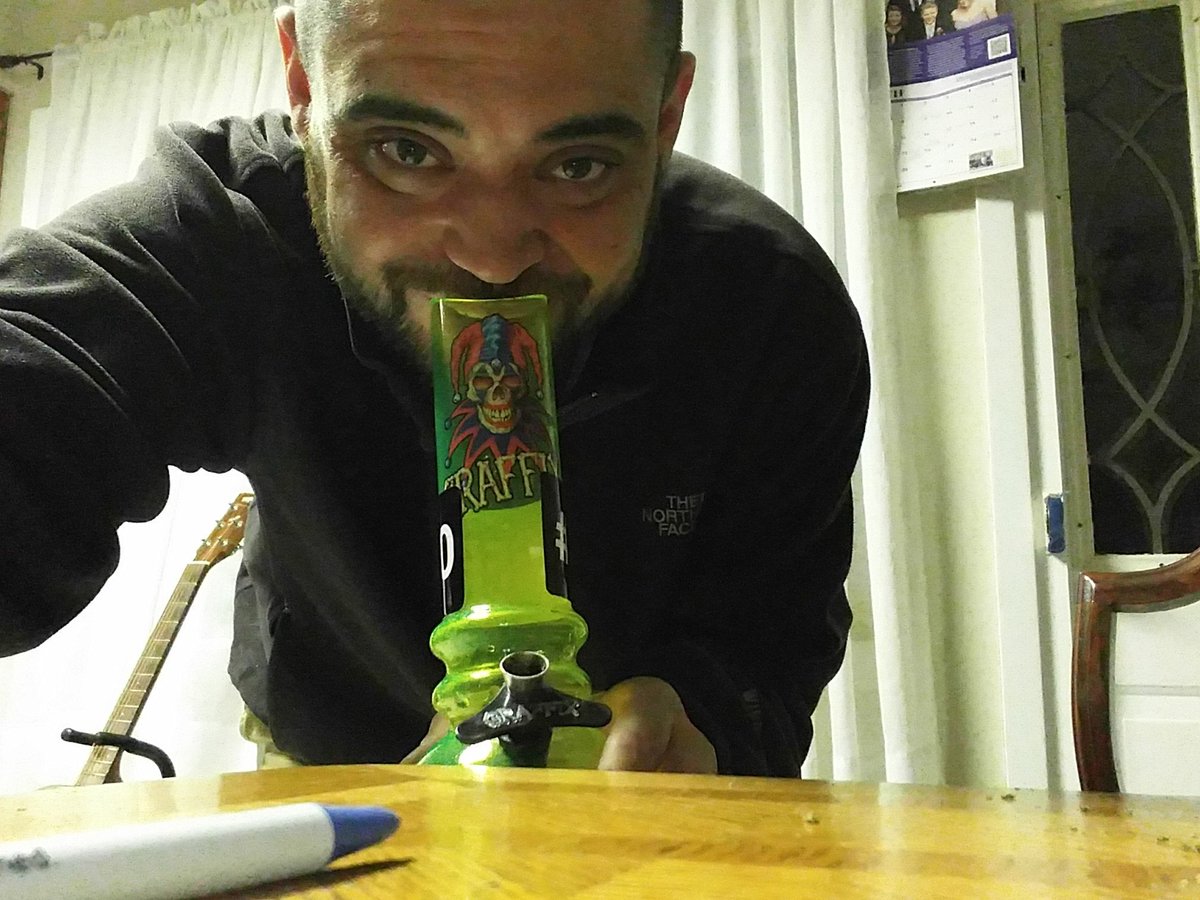 compassiondocs's tweet image. #oldskoolgraffix #LongIslandCare4AllProject #budlife