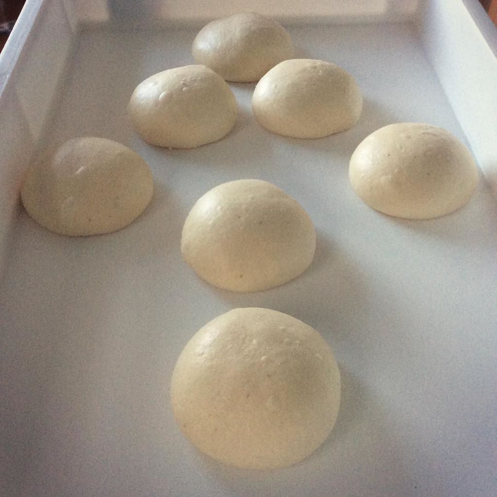 BerthasPizza's tweet photo. Pointing west. Hope to see you at @hiutdenim open day. #allaboutthedough #sourdough https://t.co/7j9m0eMcIZ