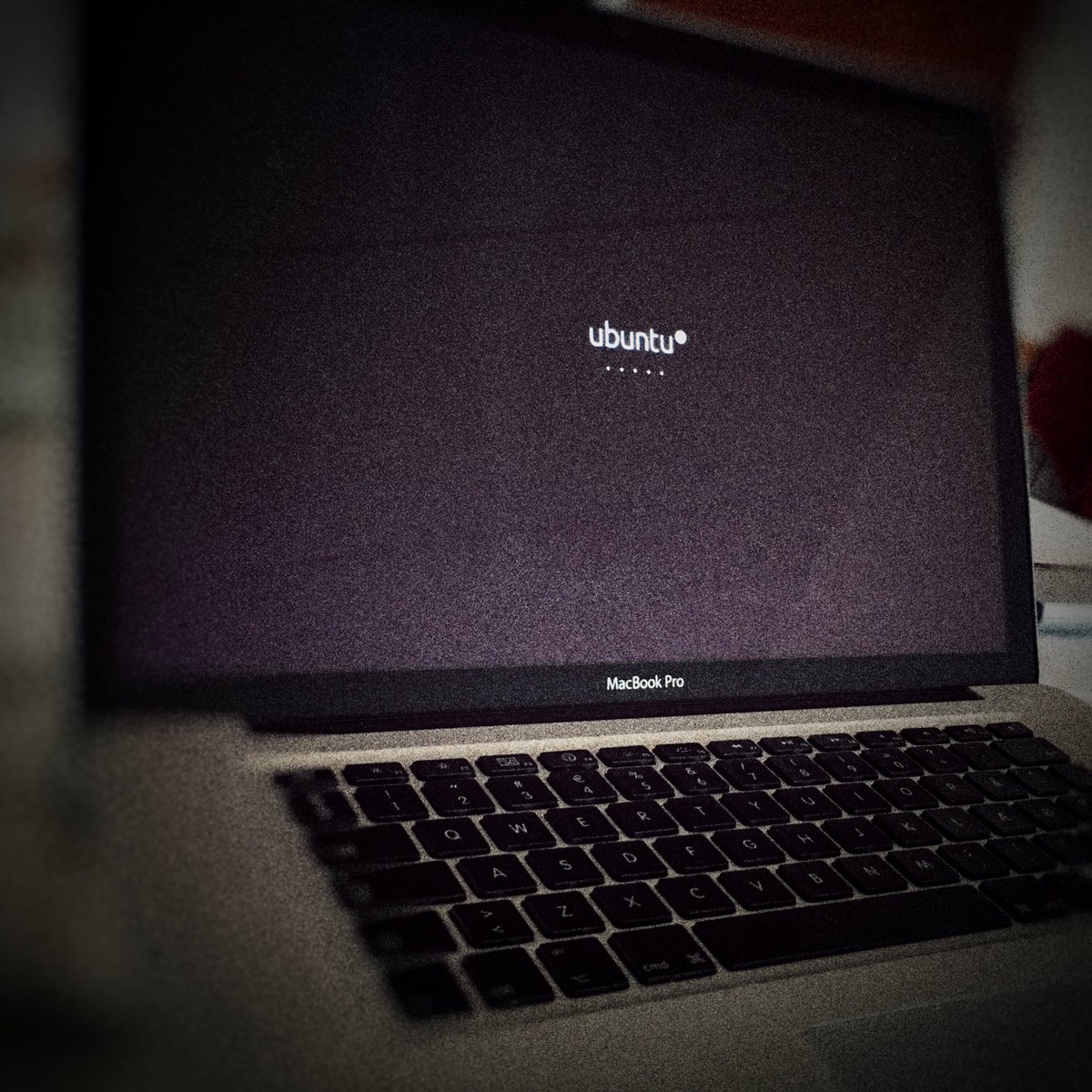 nicolaigideon's tweet image. Here we go!!! #MacLinux