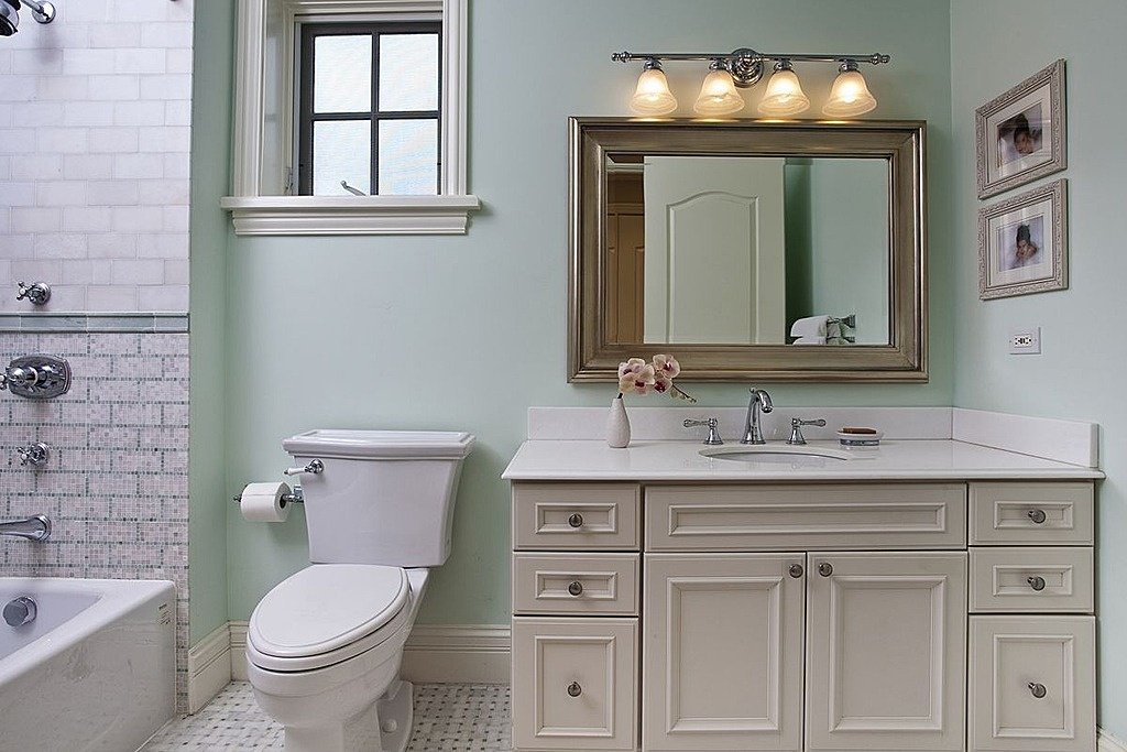 trulia's tweet image. 10 stunning home improvements that cost less than $1,000. (via @lifehacker) on.trulia.com/1ZJGYvp