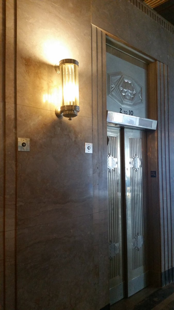 MUSE_WSNC's tweet photo. Today is about #architectureMW for #MuseumWeek – excited for The @Kimpton Cardinal Hotel in the 1929 RJR building https://t.co/zYdZmqBw4d