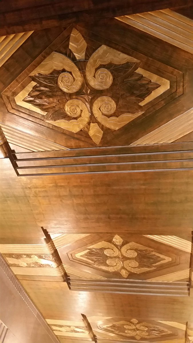 MUSE_WSNC's tweet photo. Today is about #architectureMW for #MuseumWeek – excited for The @Kimpton Cardinal Hotel in the 1929 RJR building https://t.co/zYdZmqBw4d