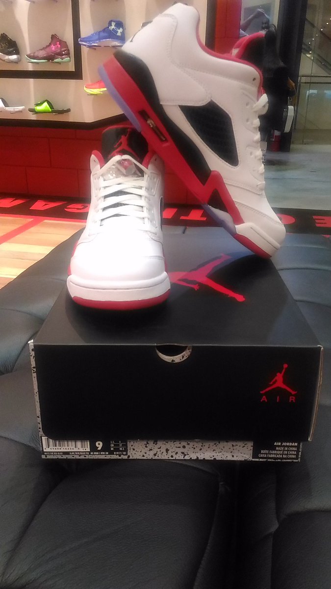 EvolutionationE's tweet image. Thanks @titan_g5  Grabe mga Staff dito ang babait. Babalik at babalik ako dito. :) Feeling ko Vip ako. Keep it up!