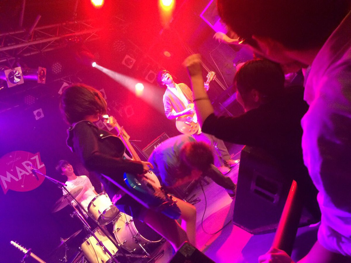 _OK_ey's tweet photo. 2016/3/29 新宿MARZ

ワタリドリ/[Alexandros]
ウォーリーヒーロー/KANA-BOON
DAY×DAY/BLUE ENCOUNT
Deeper Deeper/ONE OK ROCK

感謝 https://t.co/5IV9kYspXM