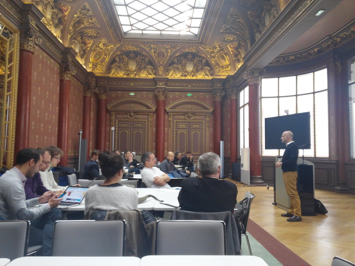 fab_mob's tweet photo. La communauté #FabMob se rencontre chez @mozilla Début des ateliers avec les #startup 
#innovation #mobilité https://t.co/3E1Aindwk1
