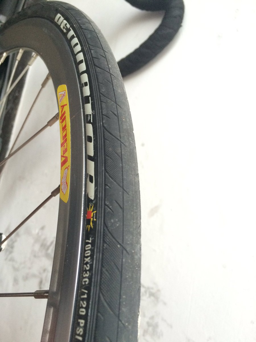 Wts maxxis detonator 700x23c 150k free ongkir line : rizkykebow | wa :087716613792 #fnfjb #rbjb #fpjb