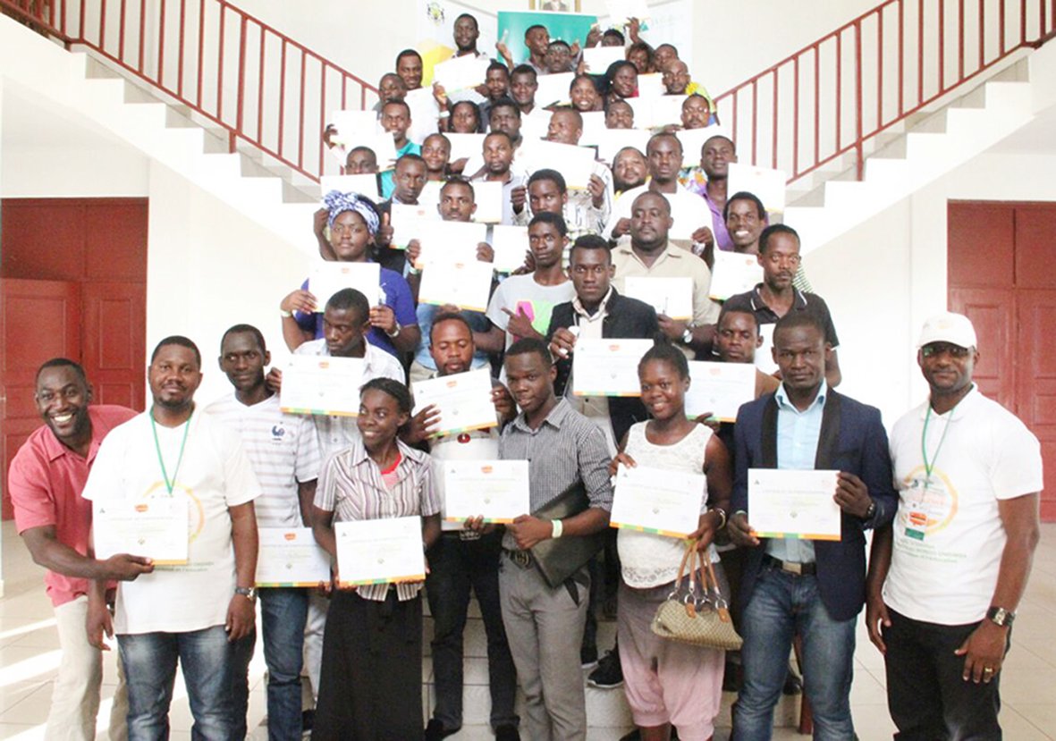 Weekend pour entreprendre : la caravane du Grand Prix de l’Excellence <a href="/ja_gabon/">JA Gabon</a> était à Port-Gentil du 25 au 27 mars