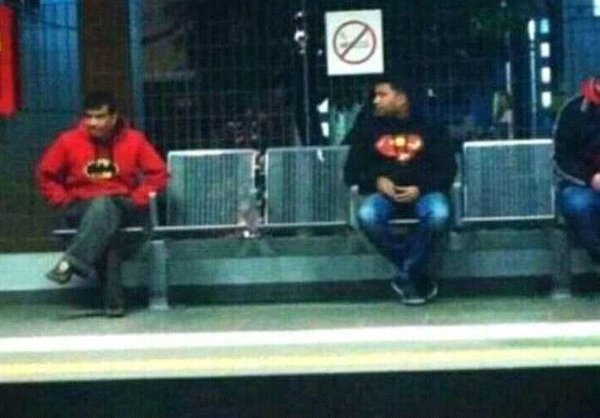 Ya bir gün karşılaştığımızda;
Düşman gibi değil de pişman gibi bakarsak?
Hiç düşündün mü?