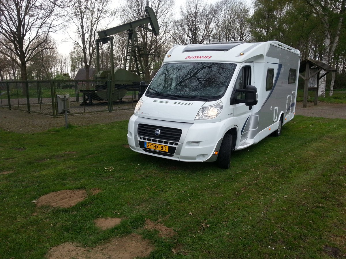 AllCampers's tweet photo. CAMPER HUREN https://t.co/5KRvecjhsM 06 53757762 Nu afkoop eigen risico-Kilometervrij-Seizoenprijzen! Nu reserveren! https://t.co/BQTR0zcQst