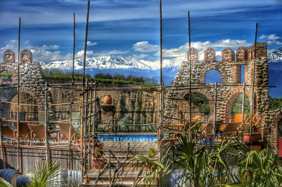 BlueSky_Georgia's tweet photo. #ChateauMere #TravelToGeorgia ☀  
#Andthejourneybegins with #BlueskyDM 💖 😍 
☎ + 995 322 47 47 07
📷 Amo Kinkladze https://t.co/re7DqMpsEa