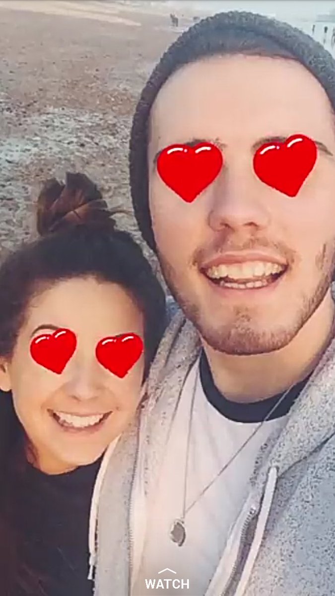 ZoeSuggPh's tweet photo. Zalfie on MTV's snapchat. -ac https://t.co/eEnVgnrYlr