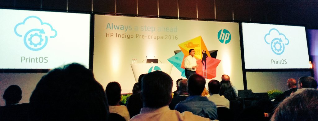 AdigitalBook's tweet image. ... Simon Lewis presenting the #NEW #HP #PrintOS #HPIndigo #drupa2016 #alwaysastepahead