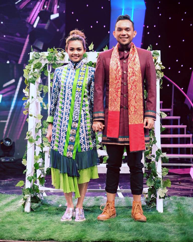 dulurRina_id's tweet photo. #FRRNpose @Rina_Nose @FakhrulRaz1 https://t.co/mM8I3mufpr