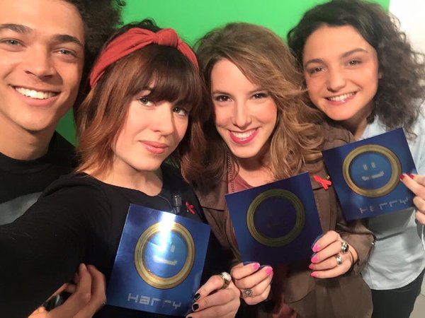 PeecheFr's tweet photo. Rdv à 16h50 sur @France3tv avec les acteurs de @PBLVofficiel qui jouent à @HarryLeJeu en faveur du @Sidaction https://t.co/Ijn6NqIFaN