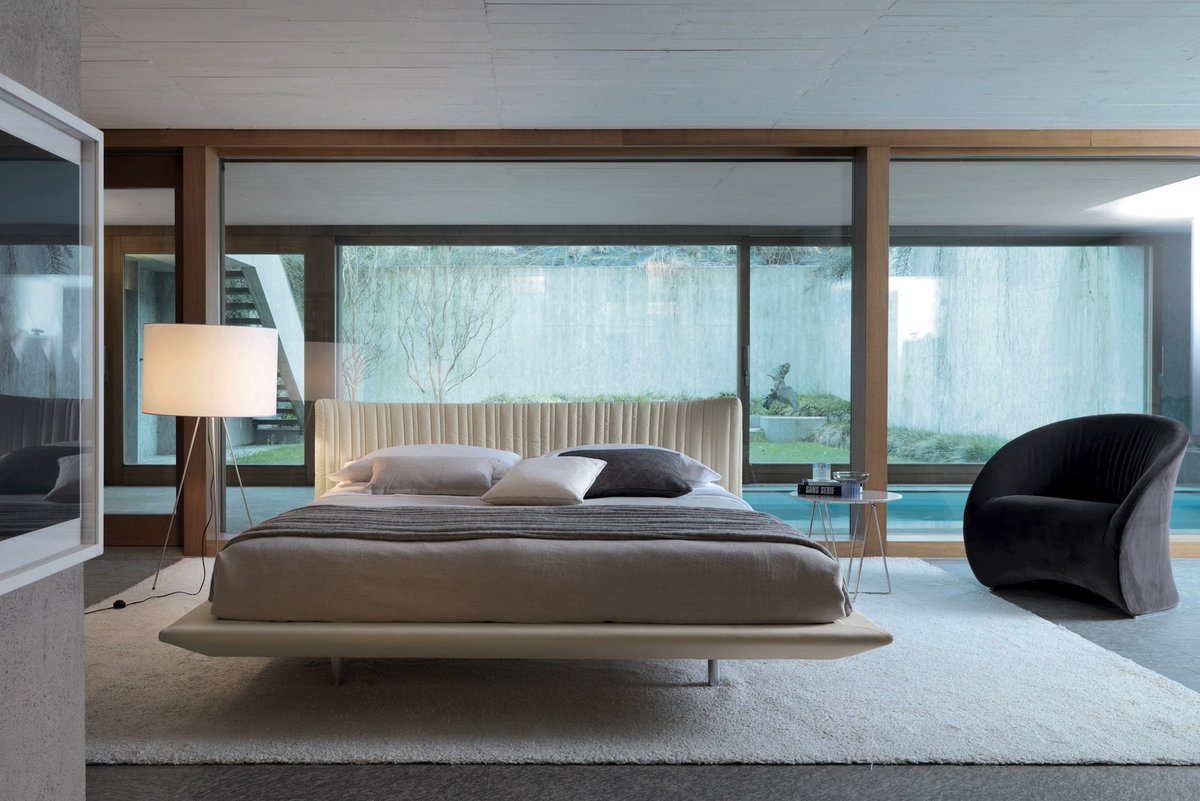 GruppoEuromobil's tweet photo. #Shellon: forme morbide e leggere. Il letto #Désirée presentato da @archiproducts. https://t.co/51BWReR3T0 https://t.co/IFaoUQyFmI