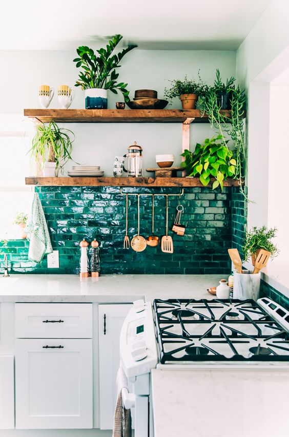 How gorgeous are these kitchen tiles? #interiordesign #SS16