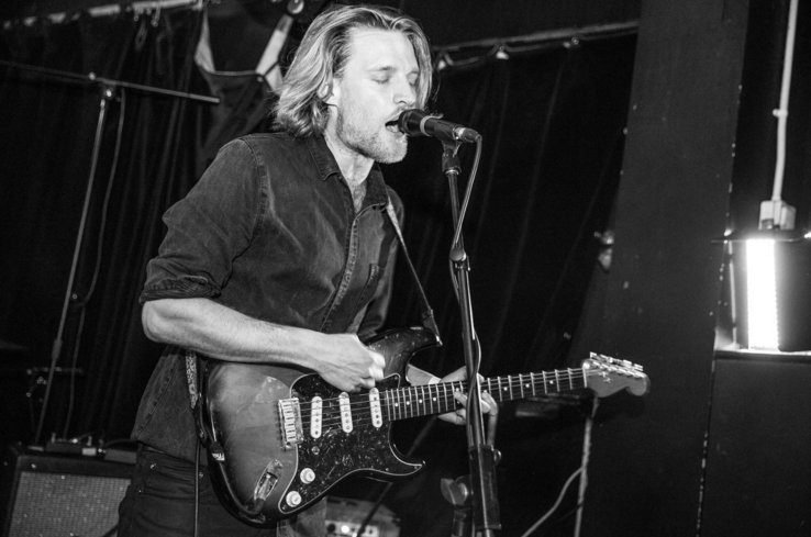 diymagazine's tweet photo. Cut Ribbons and Tall Ships shone at their #CurtainCall2016 show for DIY and @JagerUK: https://t.co/CmHKEzfrmt https://t.co/XOZQM8K4VM