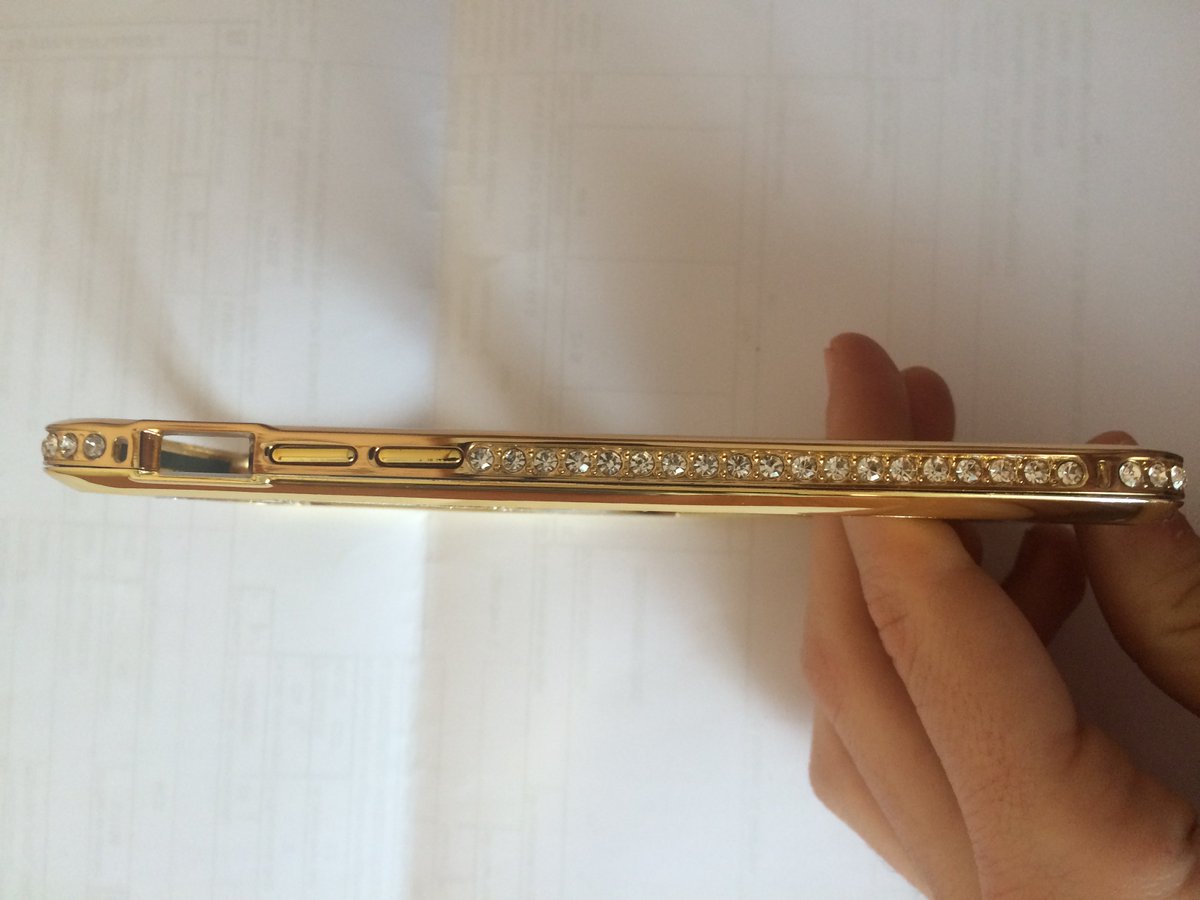 funda para #iphone6 #iphone6s con brillantes. precio 6€ envio incluido.