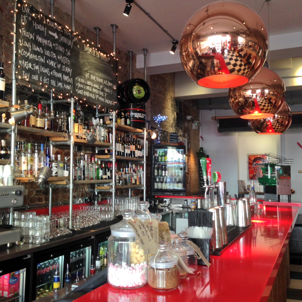 makeitealing's tweet photo. Following the #LatteArtSmackdown is the after party at @maggiescafebar - bring it on! #makeitealing https://t.co/jVMLhO8Gjy