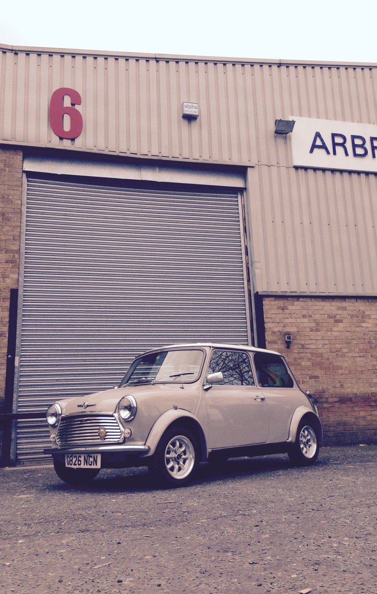 hellen_kirby's tweet photo. @MINI  Help convert my mini into a mini coffee car. Please friend request https://t.co/vG5e1SUWkX https://t.co/C1FBiUg1of