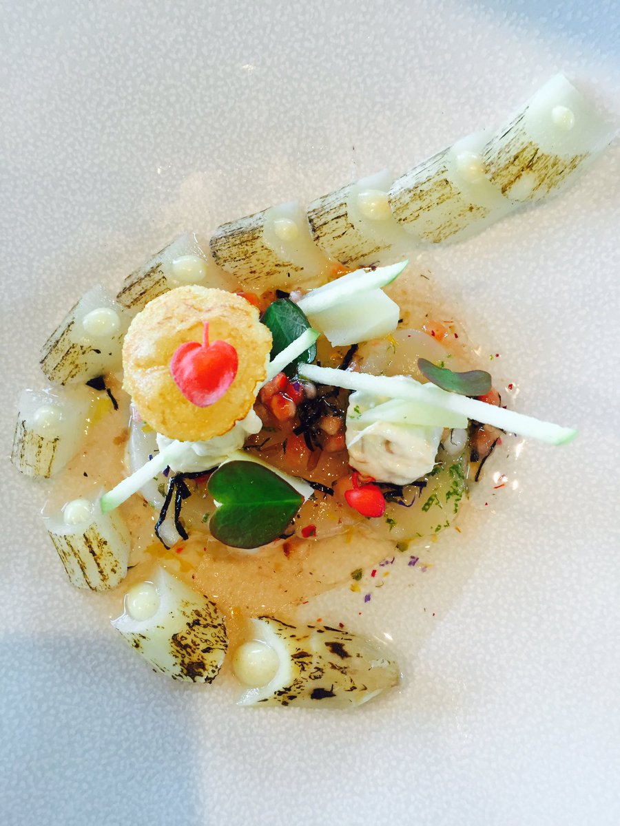 MOS Amsterdam tweet media