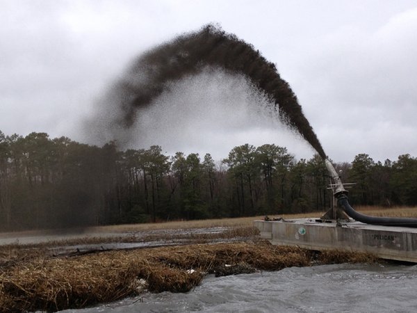 In Search of Mud to Save San Francisco Bay from #SeaLevelRise: bit.ly/1UpQWmd #dredge #beneficialreuse