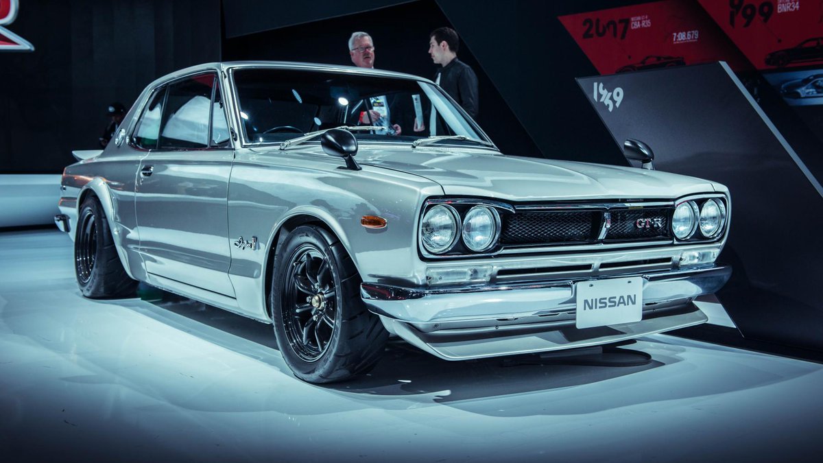 BBC_TopGear's tweet photo. From the C10 to the current R35, here's every generation of Nissan’s amazing GT-R https://t.co/7u4WX9HLK2 https://t.co/AfhWSEJq1E