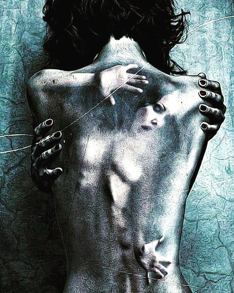 HBazagh's tweet photo. Trapped inside myself... https://t.co/05nGTLmcR2