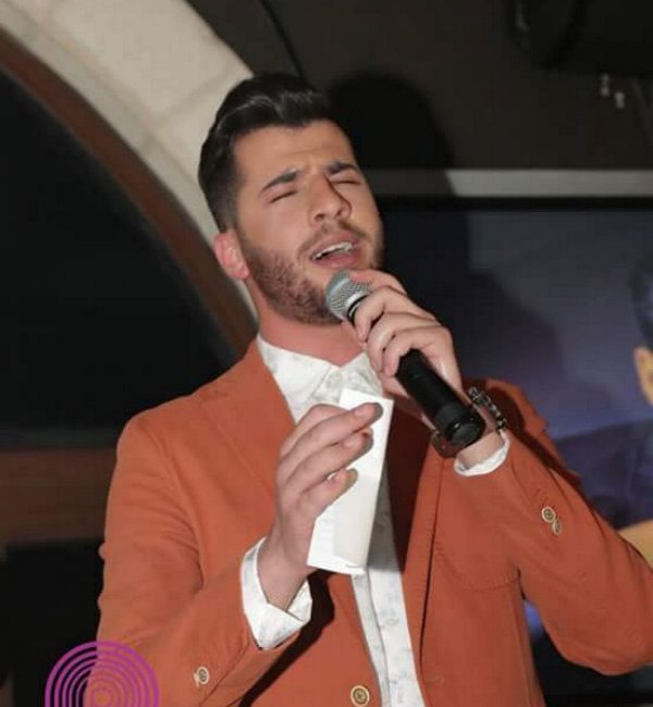 Elfan_Elarabi's tweet photo. من حفل #مروان_يوسف @Marwan__Youssef
في روشبر #بيروت  
#MarwanYoussef https://t.co/XPLnan49ZR