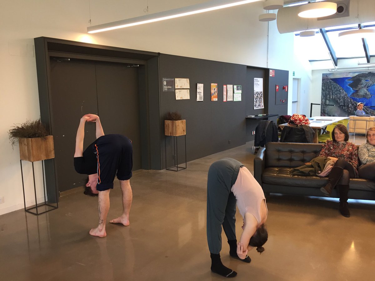 Warming up... #kutxadantzataba