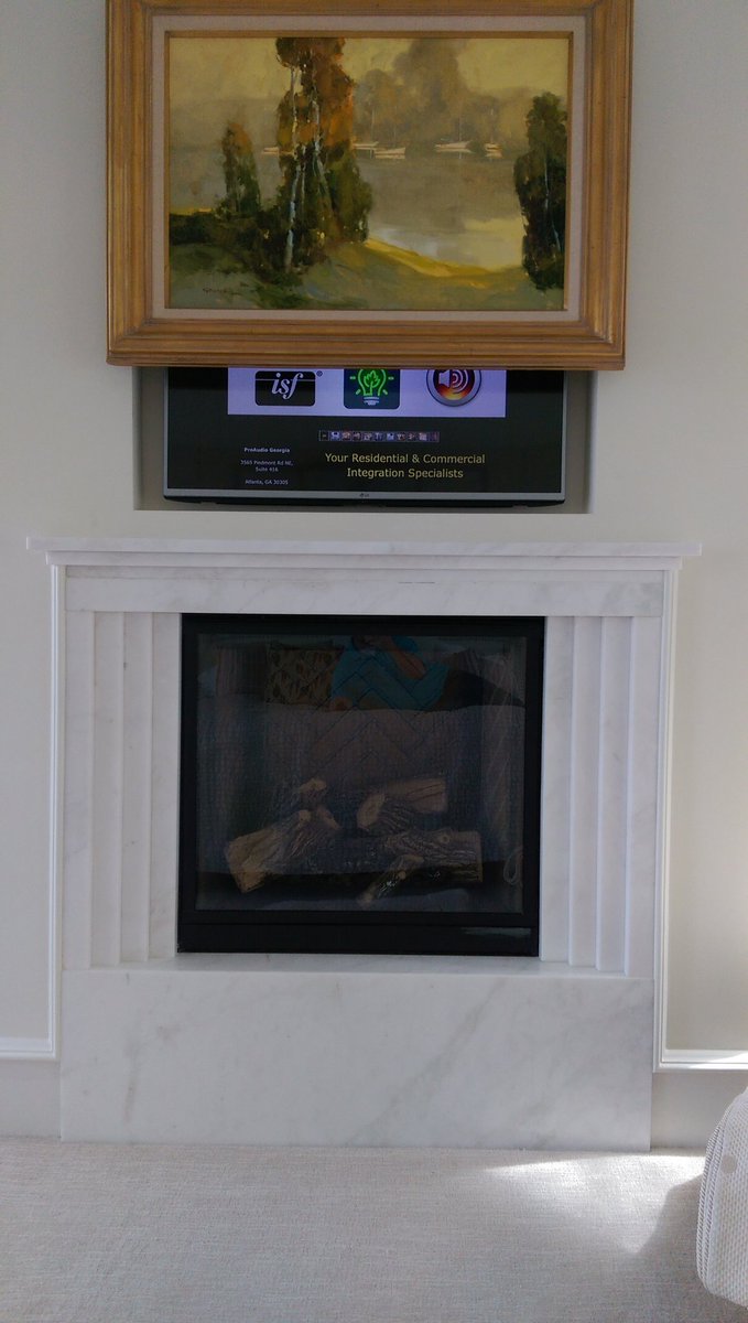 ProAudio_GA's tweet image. Motorized artwork @RTICorp @KeyDigitalHQ #OneButtonOperation #SmoothAndQuiet  #AVtweeps #CountryBoySmiling